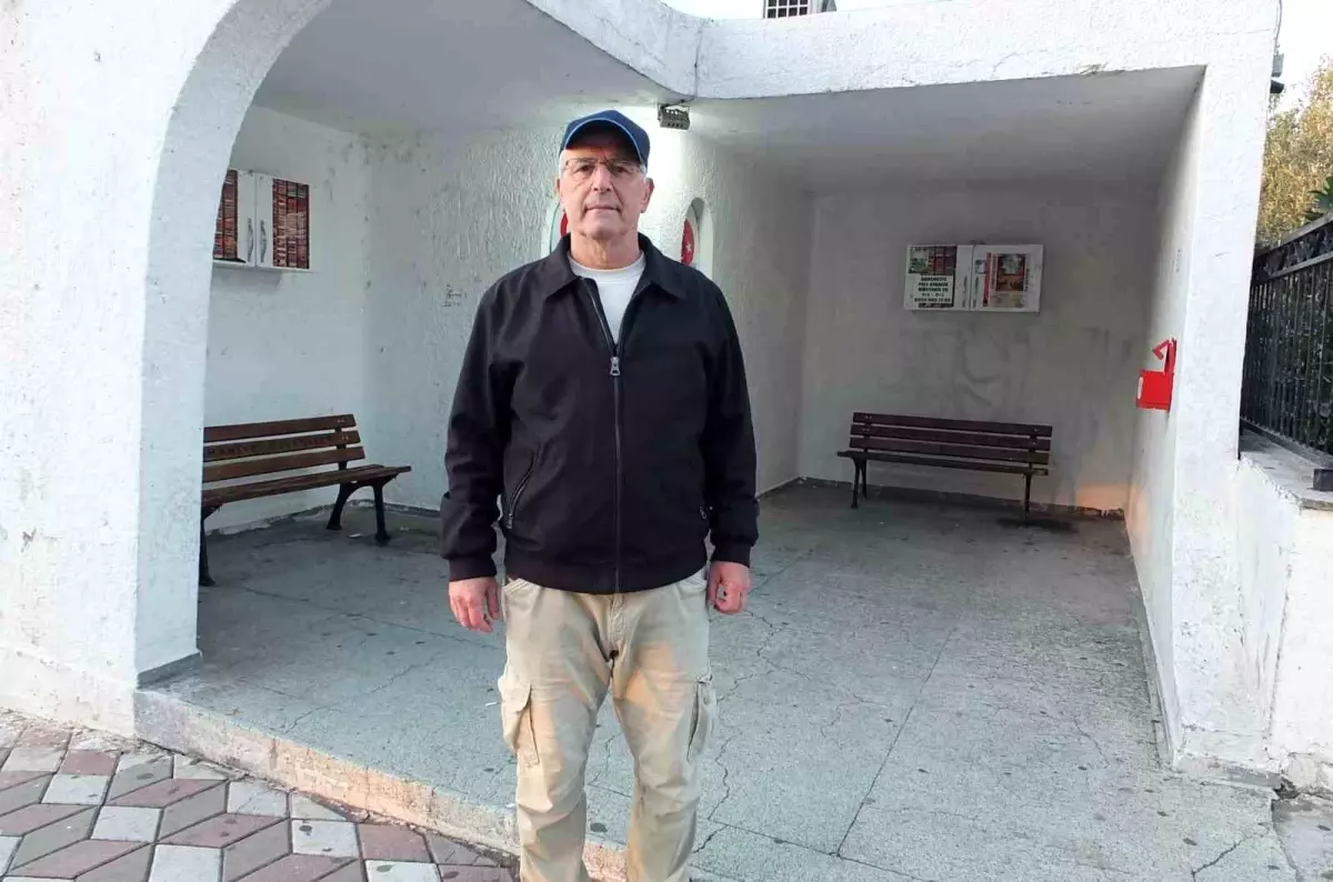 gurbetci taksici burhaniyede kitapliklara sahip cikti tAwzVbWU.jpg