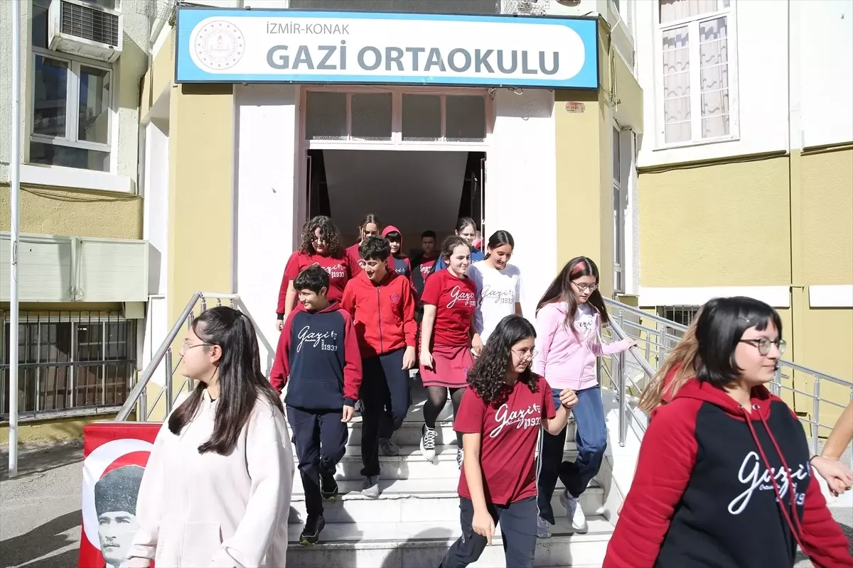 okullarda afet tatbikatlari gerceklestirildi KJON71vh.jpg